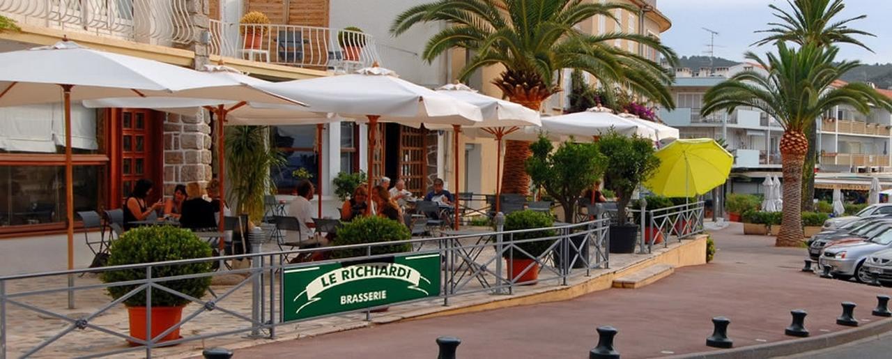 Hotel Le Richiardi Каркеранн Екстер'єр фото